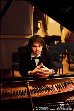 小手拉大手钢琴简谱_小手拉大手梁静茹简谱